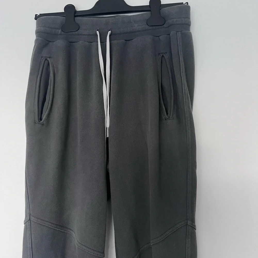 Pants - Picture 3 of 7